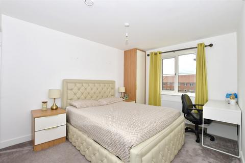 2 bedroom apartment for sale, Daffodil Crescent, Crawley, West Sussex