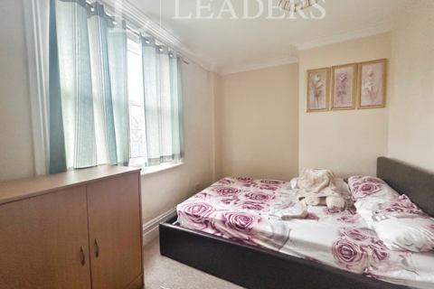 2 bedroom property to rent, Albert Road, PO21