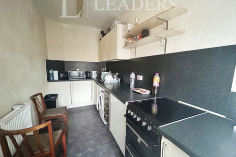 2 bedroom property to rent, Albert Road, PO21