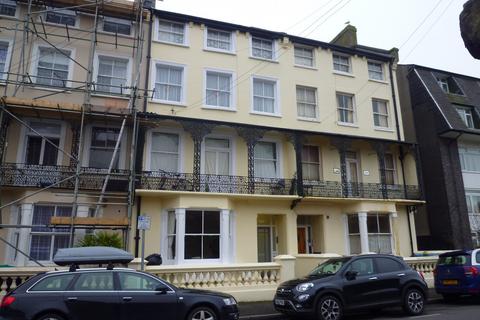 2 bedroom property to rent, Albert Road, PO21