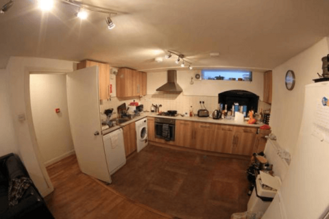 undefined, Bow Common Lane, London E3