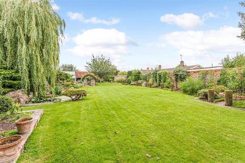 5 bedroom country house for sale, School Lane, Weston Turville HP22