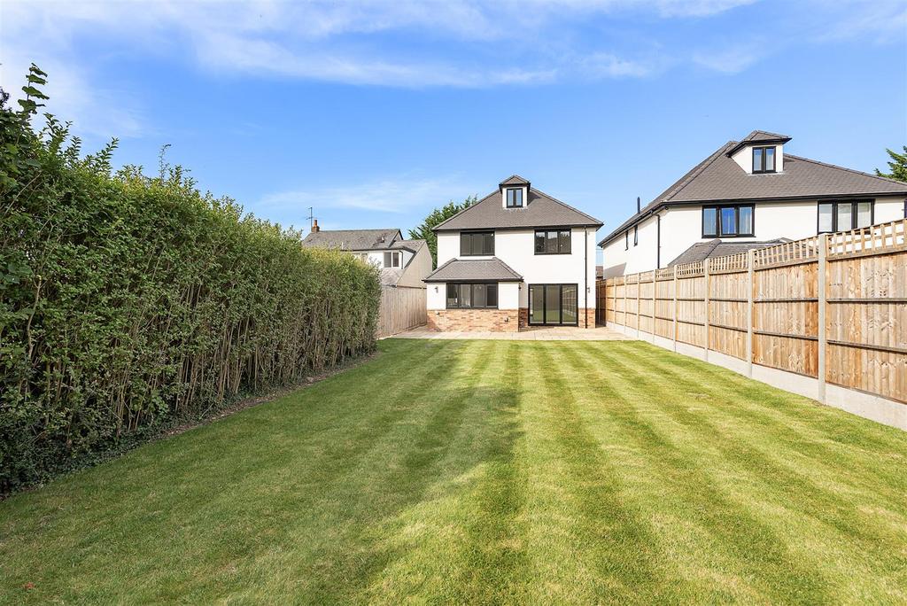 Station Road, Stoke Mandeville HP22 5 bed detached house for sale £