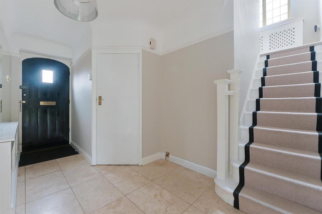 Downs Wood, Epsom 4 bed detached house for sale £1,000,000