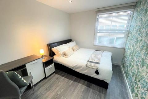 1 bedroom in a house share to rent - Room 5, Flat 4, Priestgate, Peterborough, PE1 1JL