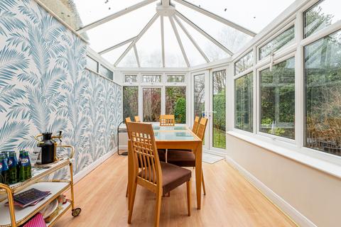 62 Crossways, South Croydon, CR2 8JN