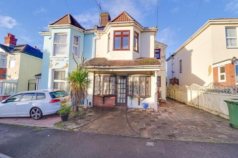 3 bedroom semi-detached house for sale - Sholing Road, Itchen
