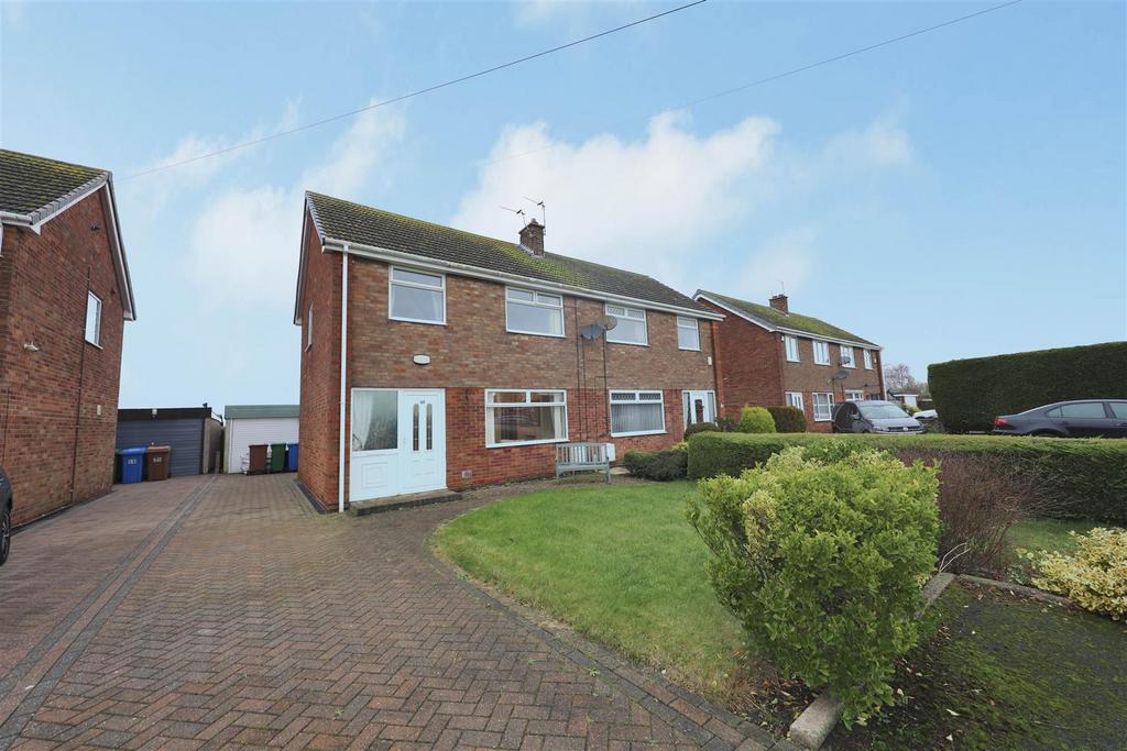 Plumtree Road, Thorngumbald, Hull 3 bed semidetached house for sale