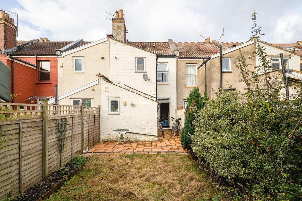 33 Dunkirk Rd18.jpg