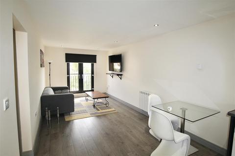 2 bedroom apartment to rent, Old Brickyard, Carlton, Nottingham