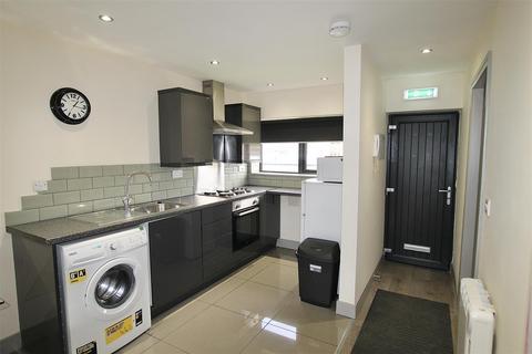 2 bedroom apartment to rent, Bills Inclusive - Old Brickyard, Carlton, Nottingham