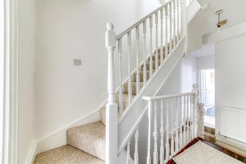 7a Jamaica Road, Thornton Heath, CR7 7HD