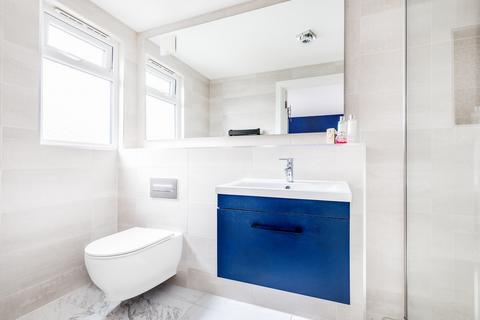 250 Glastonbury Road, Morden, SM4 6PG