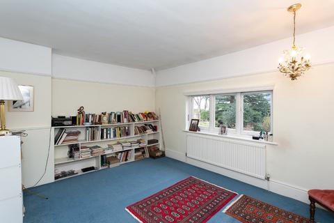 31 Oxhey Road, Watford, WD19 4QG