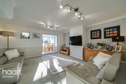 2 Sauls Bridge Close, Witham, CM8 1XJ