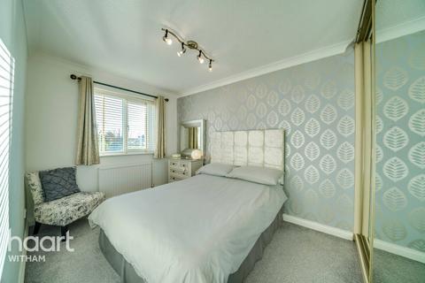 2 Sauls Bridge Close, Witham, CM8 1XJ