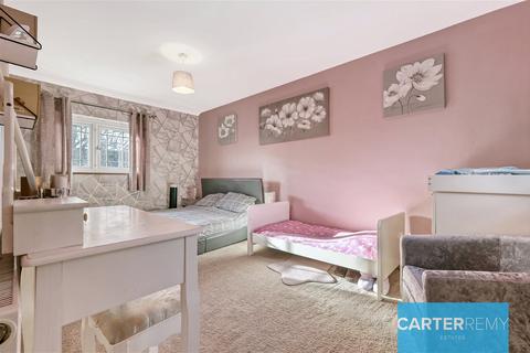 14 Hockley Close, Basildon, SS14 1RG