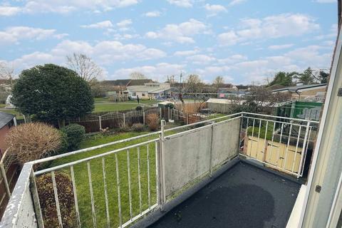 12 Bond Gardens, Wallington, SM6 7LP