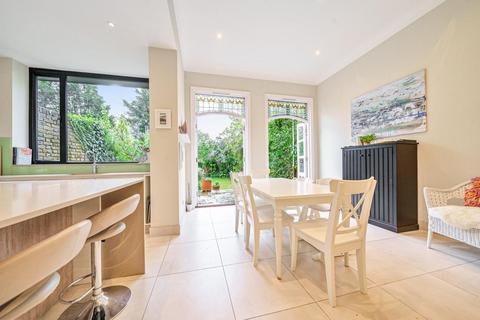 23 Dunmore Road, London, SW20 8TN