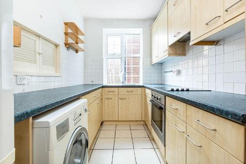 Flat 19, Richmond Court Richmond Road, London, SW20 0PB
