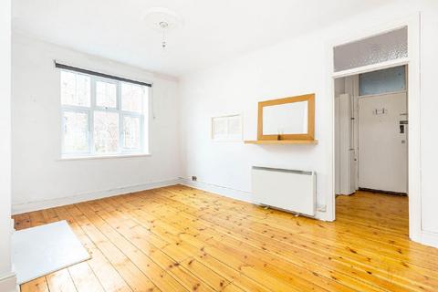 Flat 19, Richmond Court Richmond Road, London, SW20 0PB