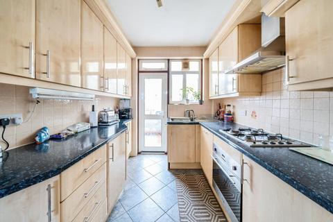 30 Meadow Close, London, SW20 9JB