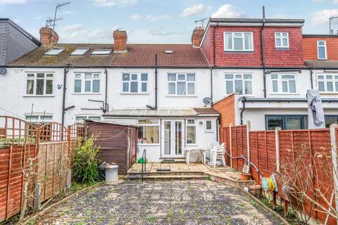30 Meadow Close, London, SW20 9JB