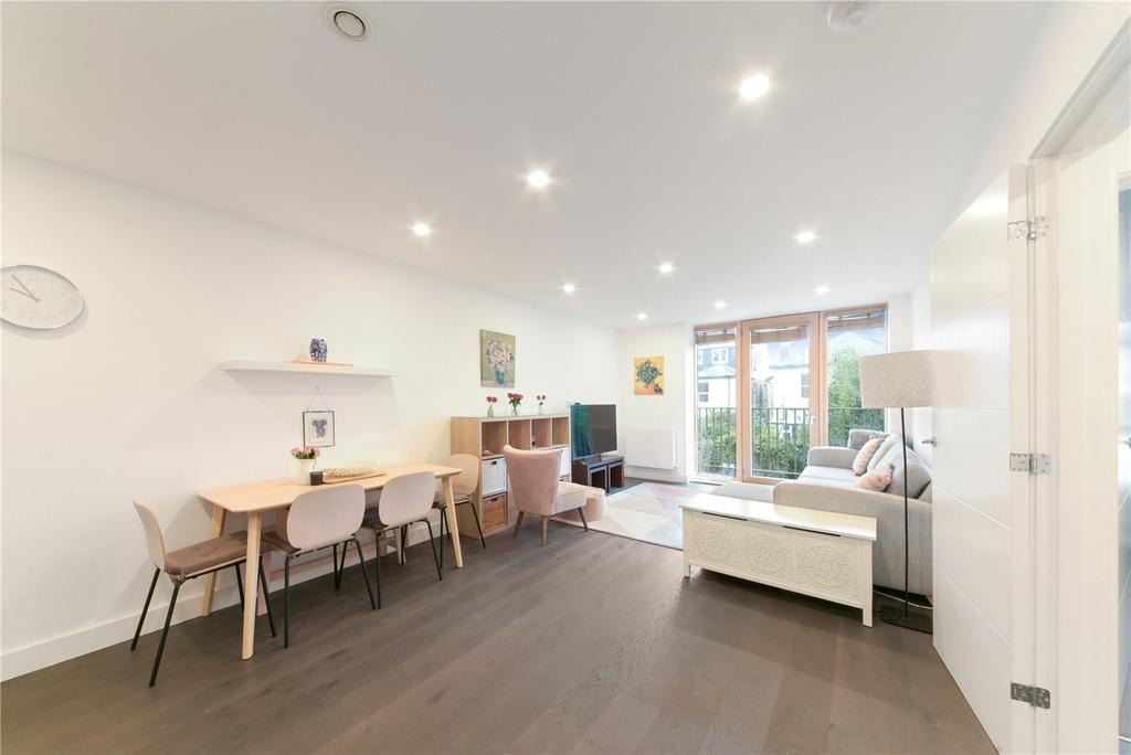 Bright & Spacious