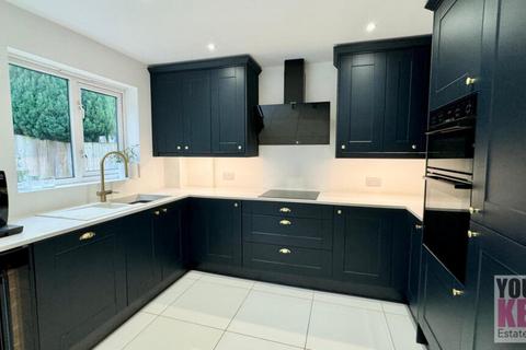 6 Riverside, Temple Ewell, Dover, CT16 3HW