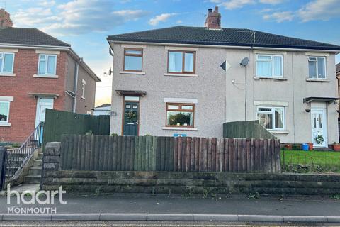 3 bedroom semi-detached house for sale, Bulwark Road, Chepstow