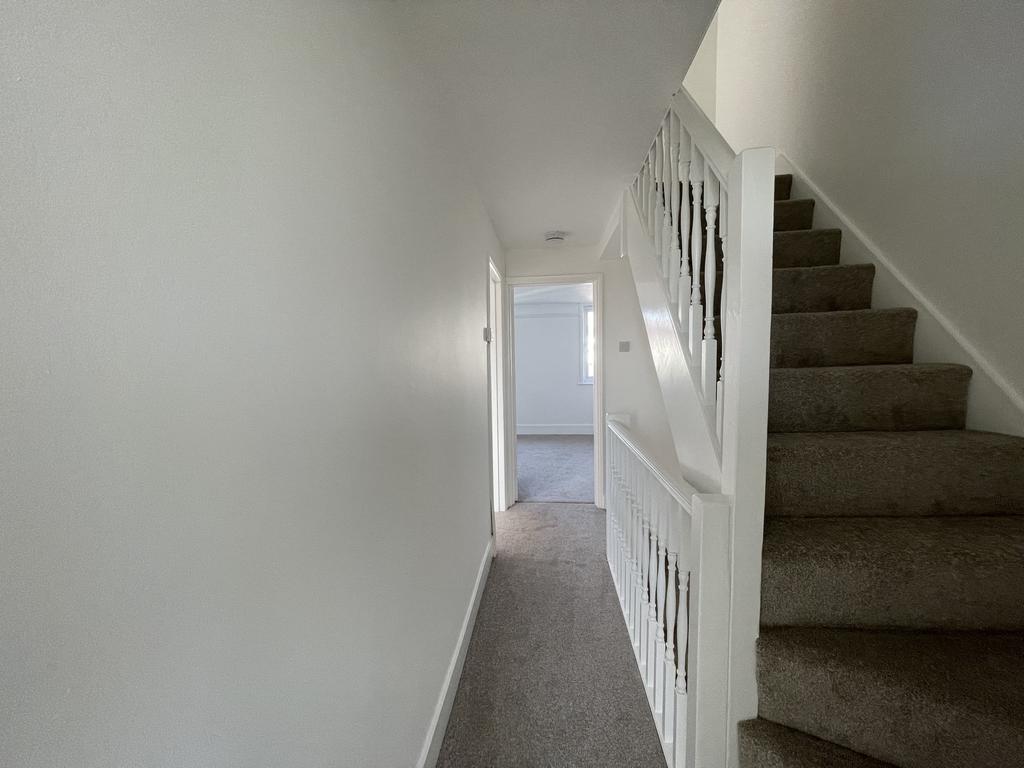 Elm Grove, Hampden Park, Eastbourne, East Sussex 4 bed terraced house