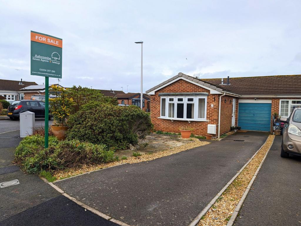 WestonsuperMare BS24 1 bed bungalow for sale £250,000