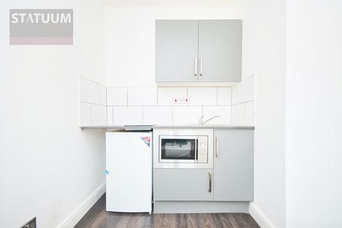 Studio to rent - Chadbourn Street, London, E14