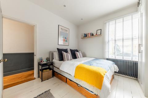 12a Inglemere Road, Mitcham, CR4 2BT