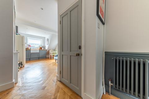 12a Inglemere Road, Mitcham, CR4 2BT