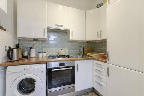 1 bedroom flat to rent - Greencroft Gardens, London, NW6