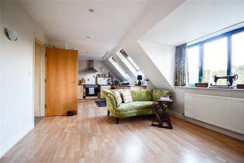 2 bedroom apartment to rent - Citygate, Woodhead Drive, Cambridge, CB4