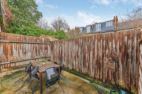 77 Replingham Road, London, SW18 5LU
