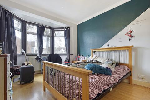 4 bedroom terraced house for sale, London E10