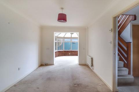 13 Hutton Close, Windlesham, GU20 6DN