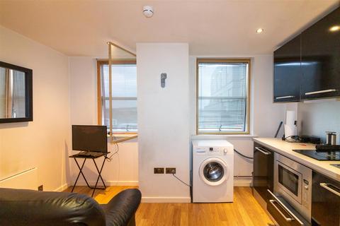 1 bedroom flat to rent - West Point - Wellington St, City Centre, Leeds
