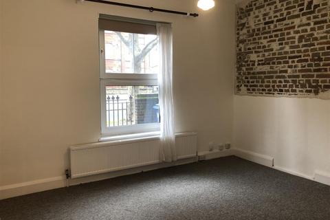 1 bedroom apartment to rent - Elephant & Castle