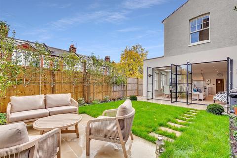 5 bedroom house for sale - Kingscliffe Gardens, London