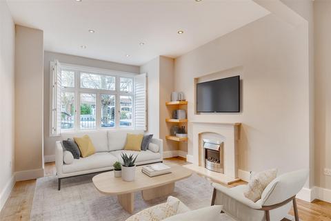 5 bedroom house for sale - Ryfold Road, London