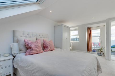 2 bedroom flat for sale - Atheldene Road, Wandsworth,