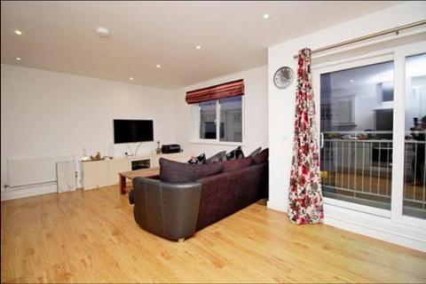 2 bedroom flat to rent - Convent Way, Southall