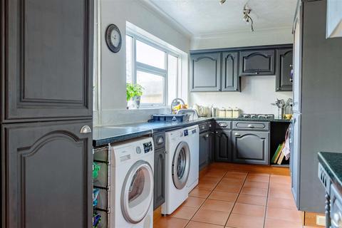 4 bedroom semi-detached house for sale, Birkdale Road, Worthing