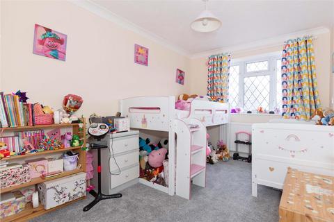 5 Kingfisher Close, Worthing, BN13 2TX