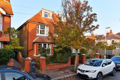 5 bedroom semi-detached house for sale, Highdown Avenue, Worthing