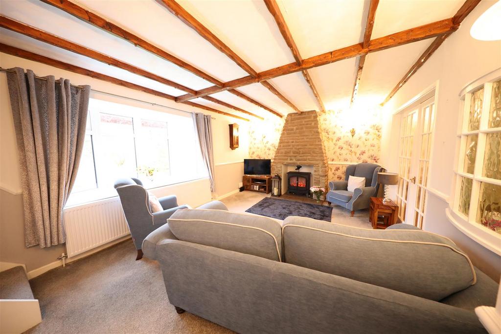 Walkington Road, Little Weighton 3 bed semidetached house for sale £